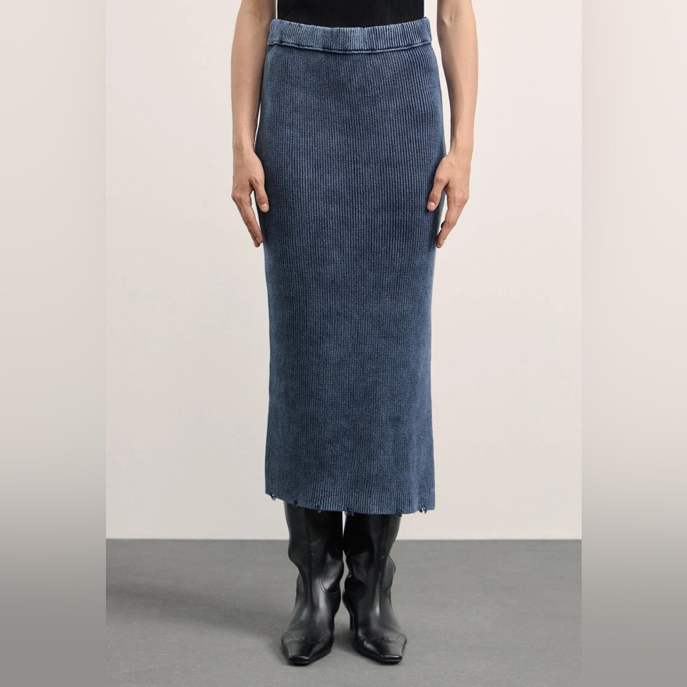 NWOT Ribbed Midi Skirt in Blue